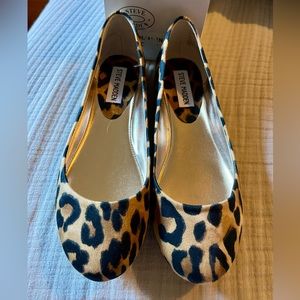 Steve Madden P-Heaven leopard print flats sz 8